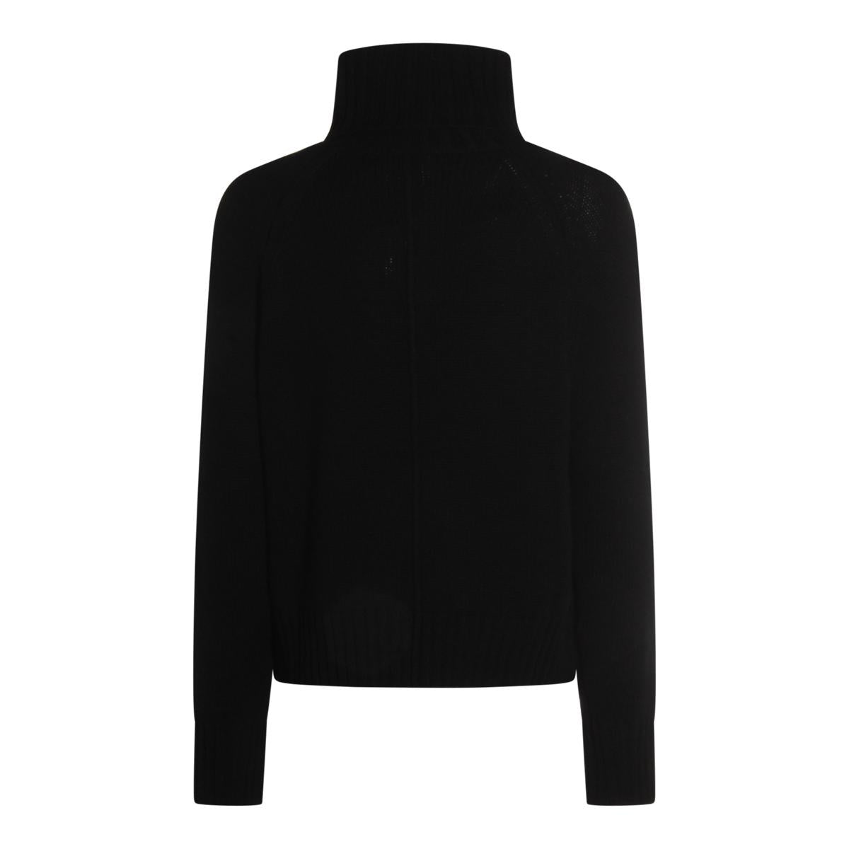 Allude Sweaters