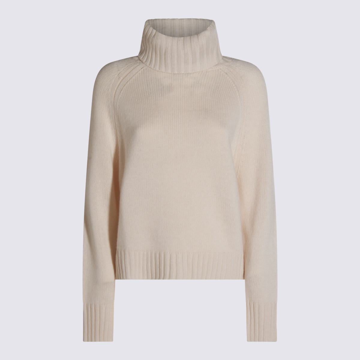 Allude Sweaters