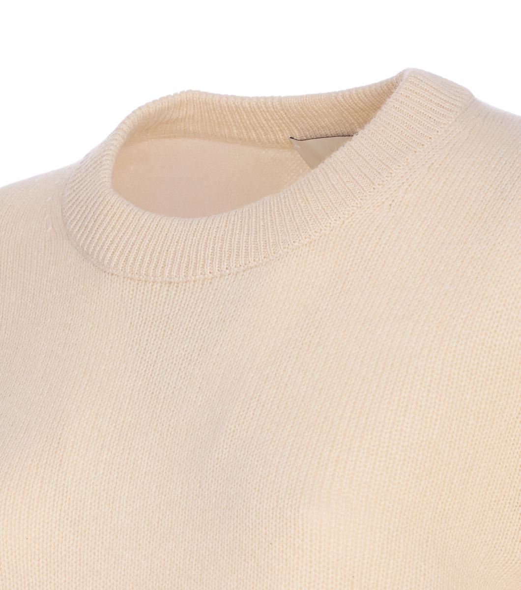 Allude Sweaters