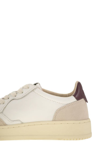 Autry Medalist Low - Leather And Suede Sneakers