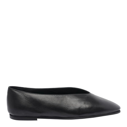Poeve Flat Shoes