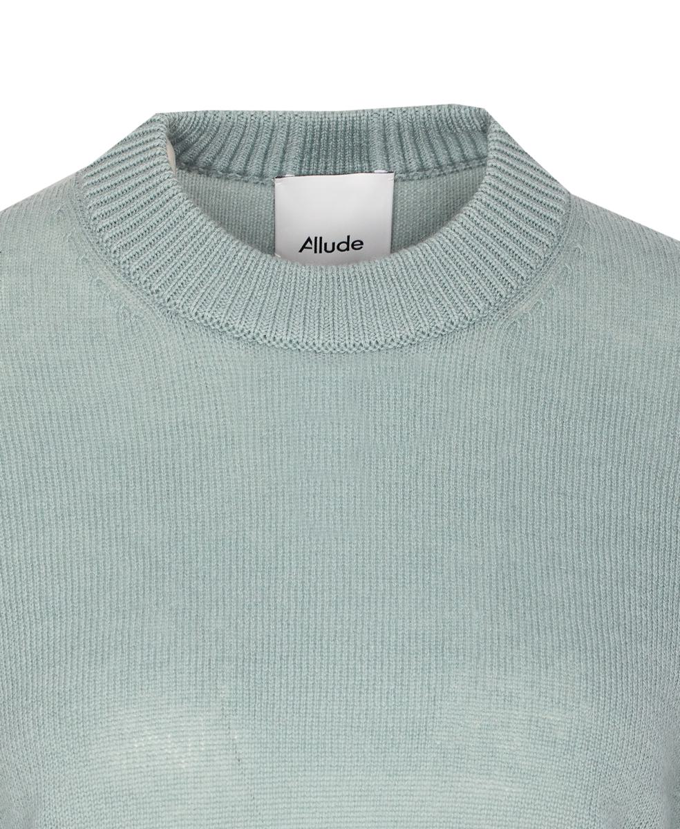 Allude Sweaters