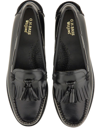 G.H. Bass Moccasin "Weejuns Esther Kiltie"